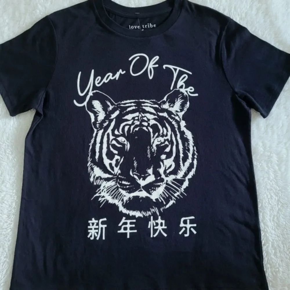 love♥️ tribe Year of the Tiger🐅 Graphic Tee👕 - NWT - Picture 6 of 11